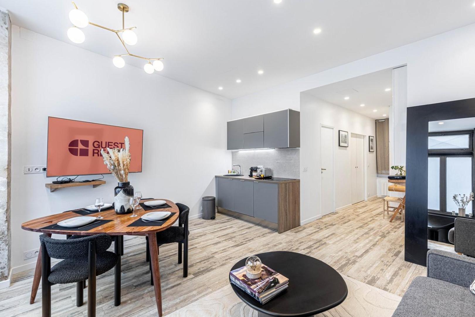 Guestready - Stunning Apartment Near Eiffel Tower París Exterior foto